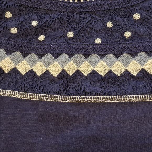 Eddie Bauer Lace Embroidered Top Womens Size Large Navy Blue Sleeveless Boho NWT - Picture 6 of 9